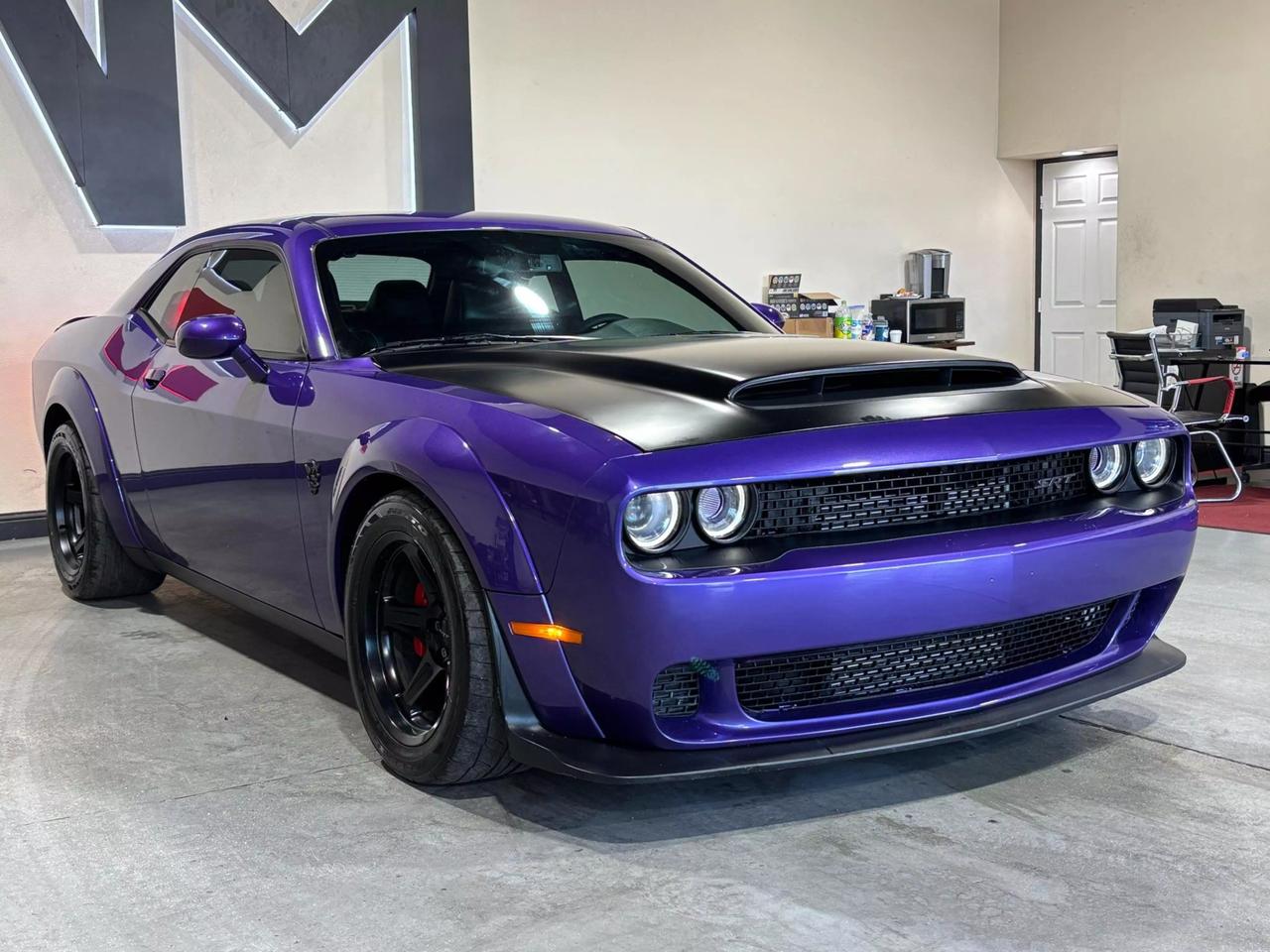 2018 Dodge Challenger SRT photo 3