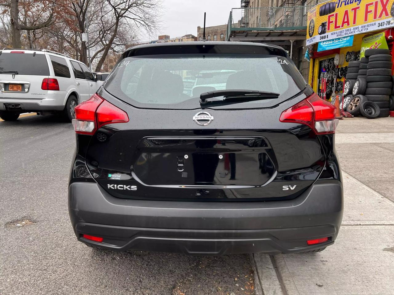 2019 Nissan Kicks SV photo 7