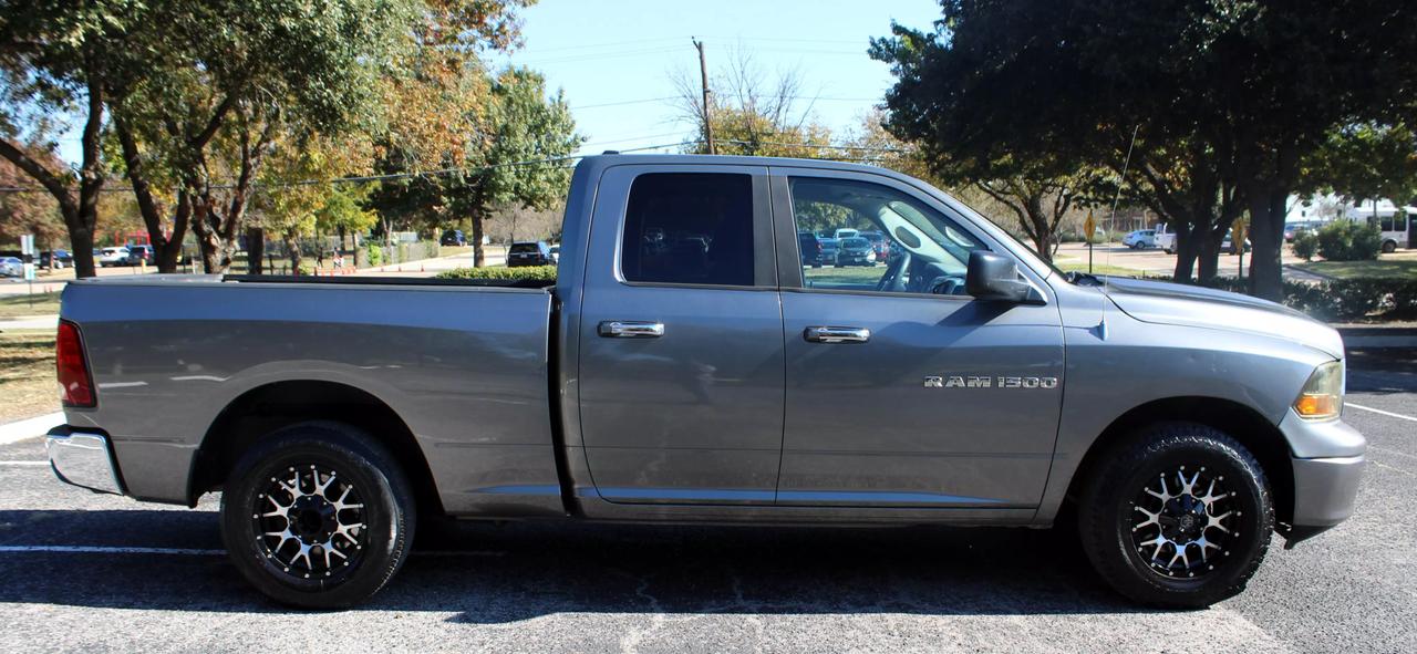 2012 RAM Ram 1500 Pickup SLT photo 9