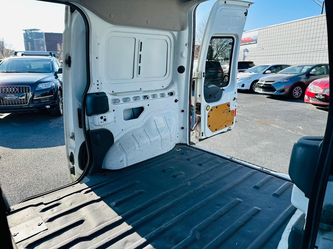 2013 Ford Transit Connect XLT photo 23