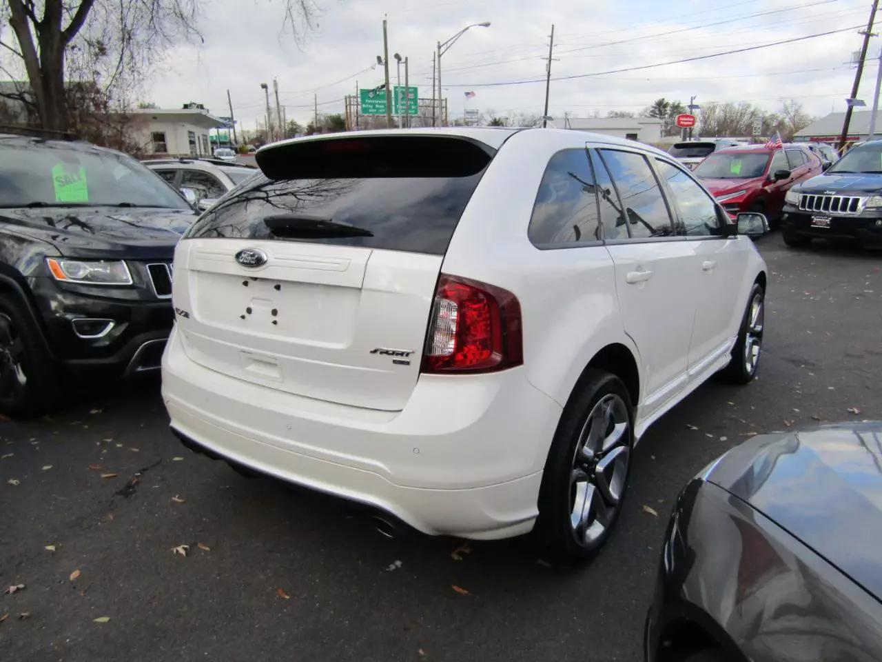 2013 Ford Edge Sport photo 13