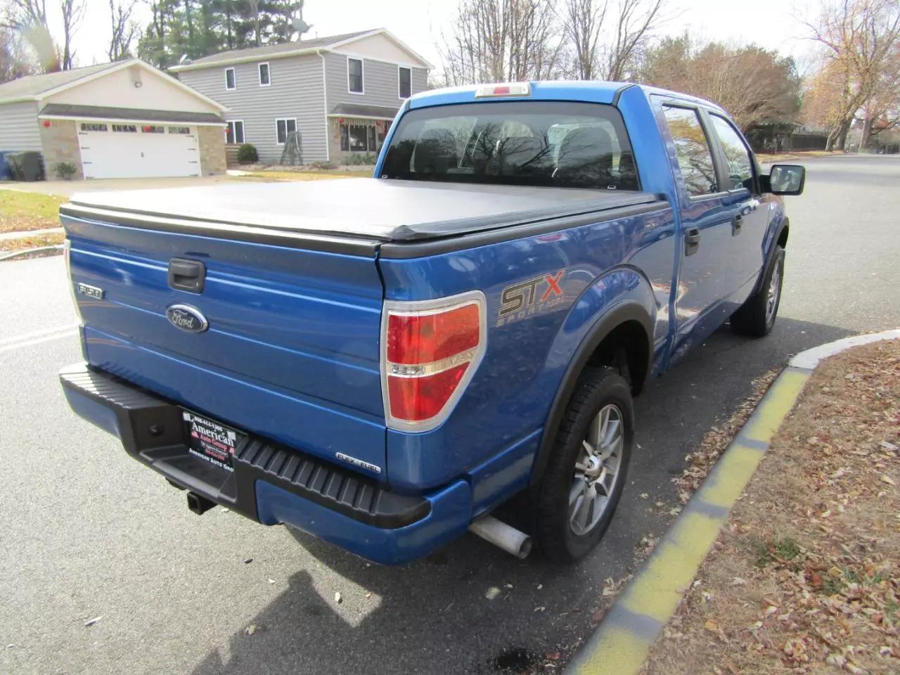 2014 Ford F-150 STX photo 12