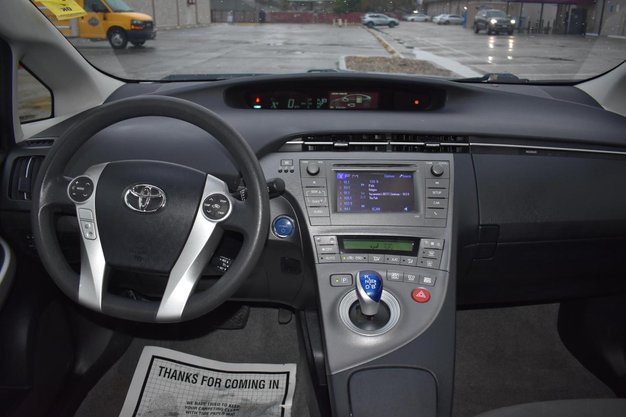 2015 Toyota Prius Two photo 45