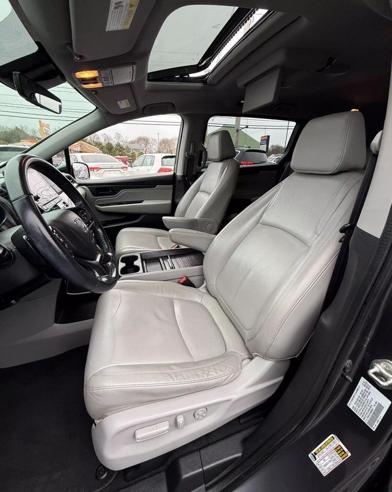 2019 Honda Odyssey EX-L photo 45