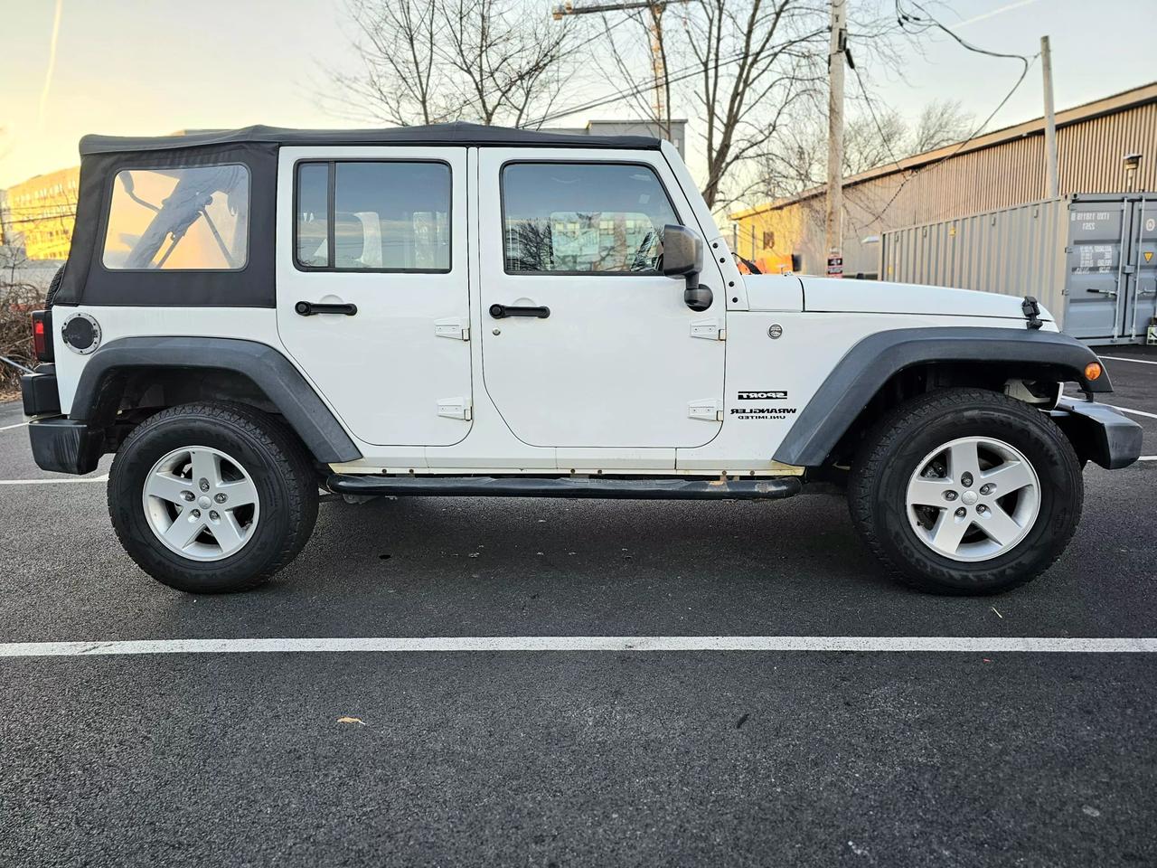 2016 Jeep Wrangler Unlimited Sport photo 7