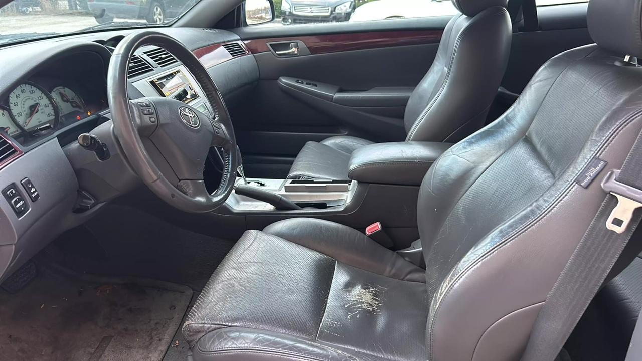 2005 Toyota Camry Solara SE photo 25