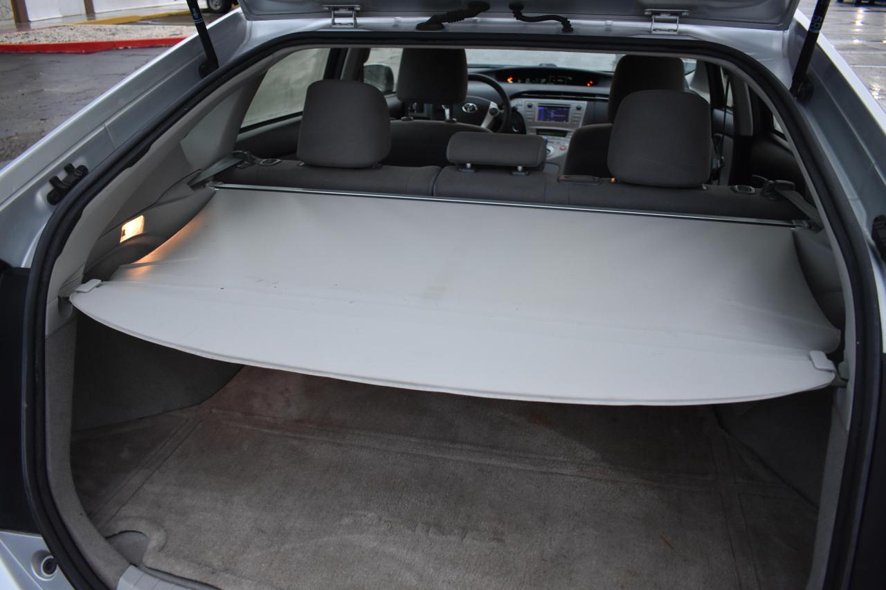 2015 Toyota Prius Two photo 27