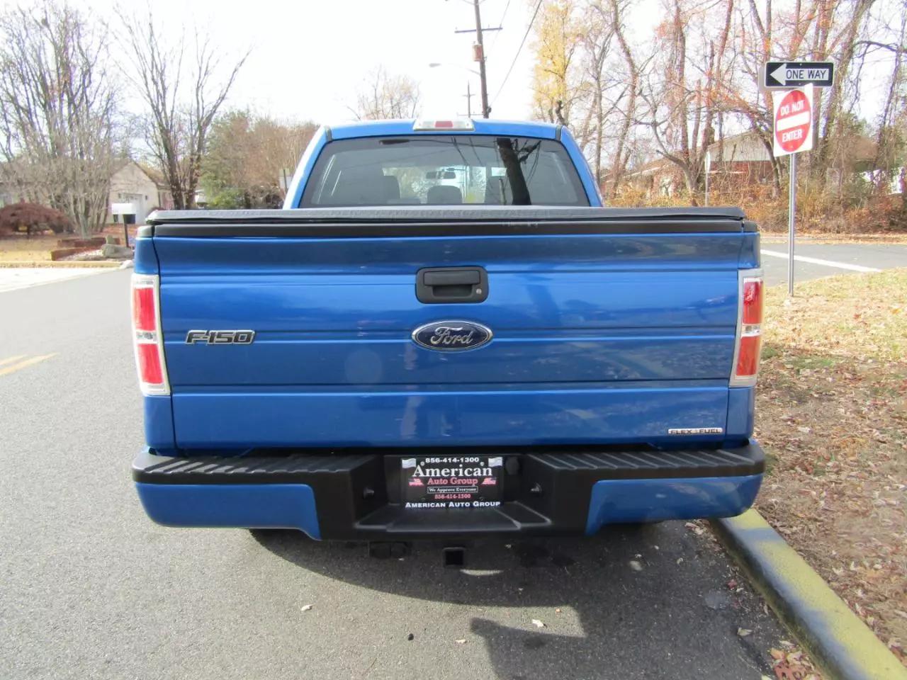 2014 Ford F-150 STX photo 11