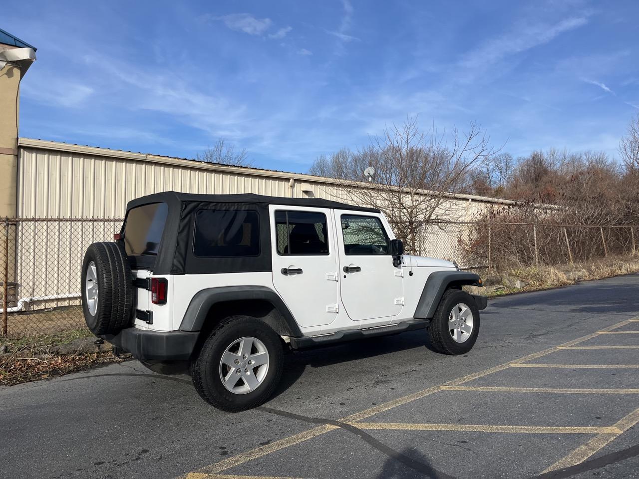 2014 Jeep Wrangler Unlimited Sport photo 5