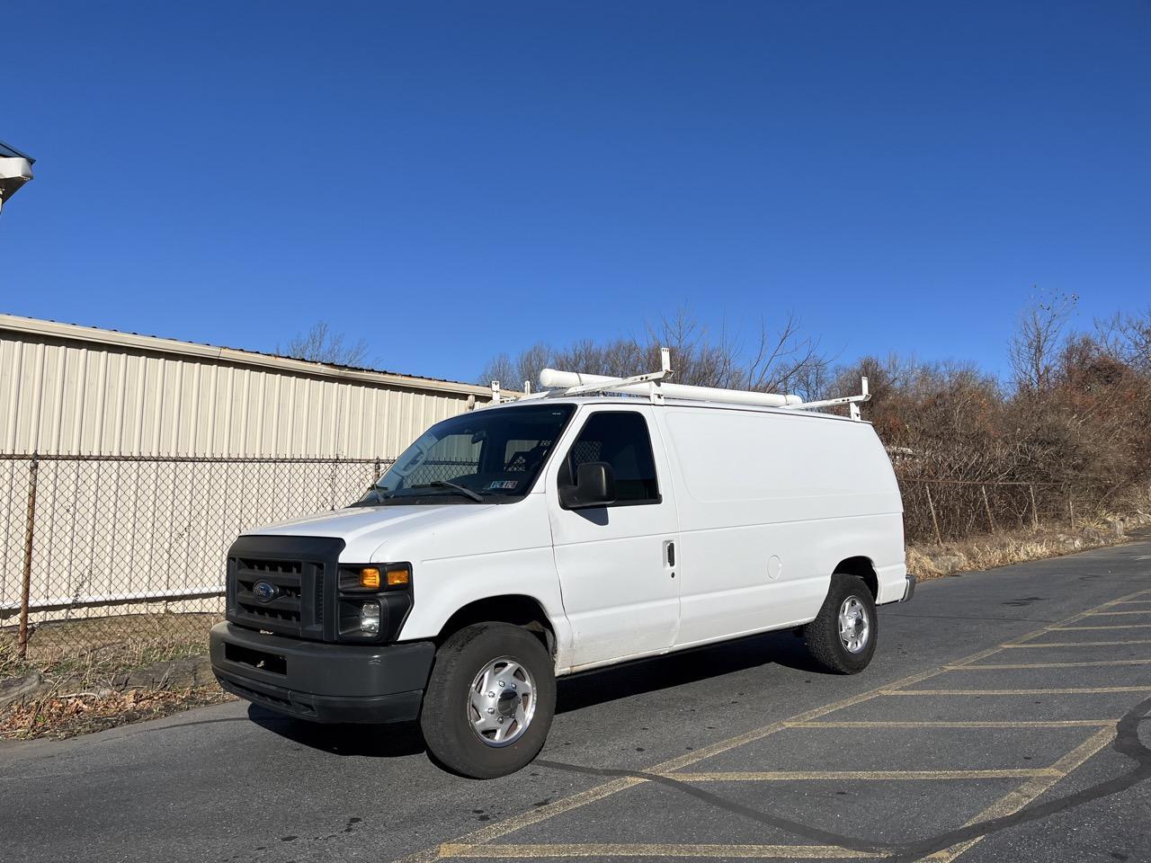 2011 Ford E-Series Econoline Van Commercial photo 11