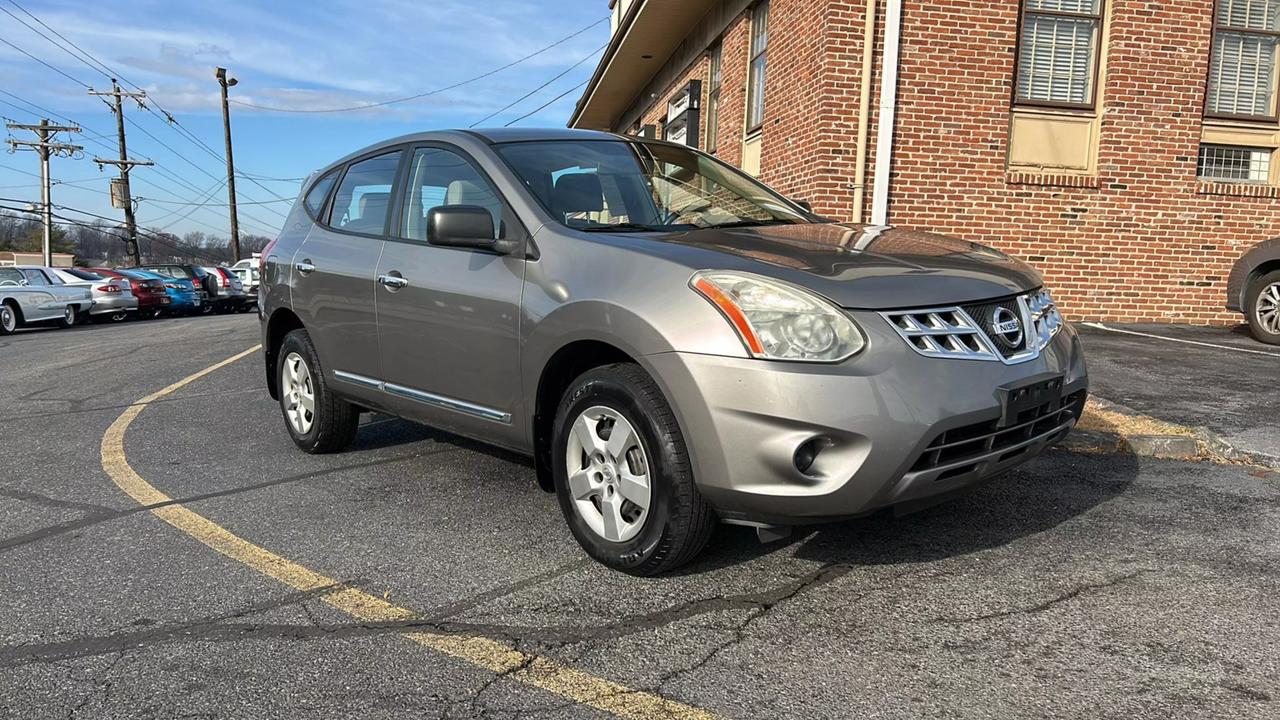 2011 Nissan Rogue S photo 23