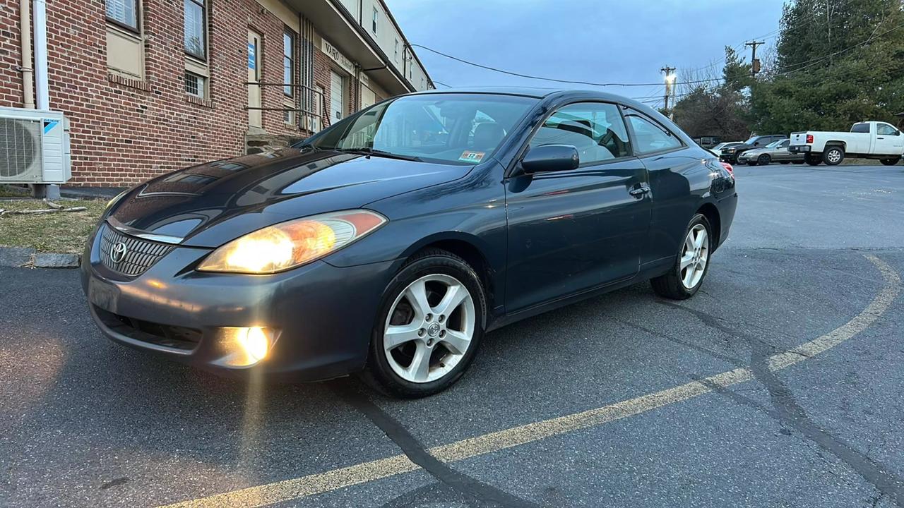 2005 Toyota Camry Solara SE photo 1