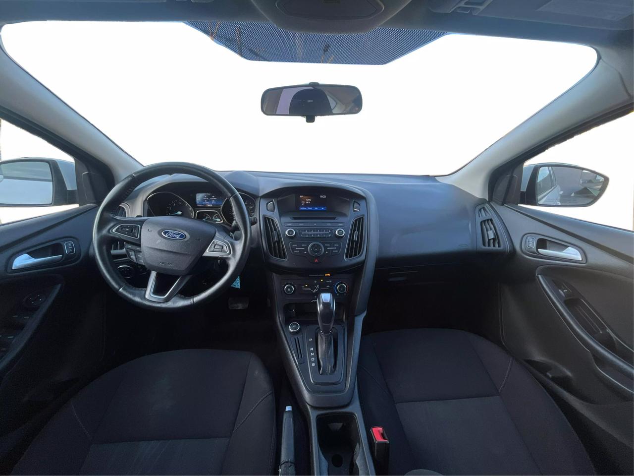 2015 Ford Focus SE photo 41