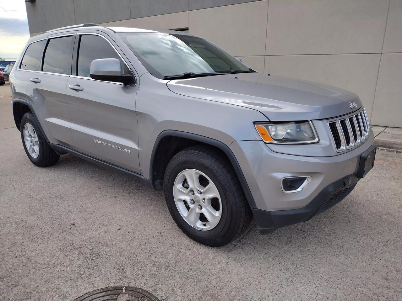 2015 Jeep Grand Cherokee Laredo E photo 15