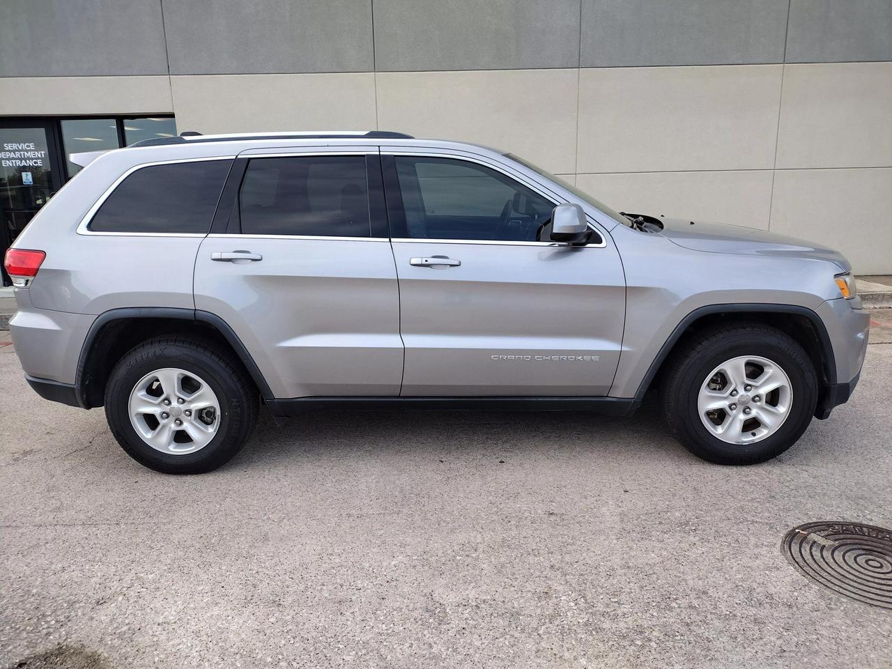 2015 Jeep Grand Cherokee Laredo E photo 13