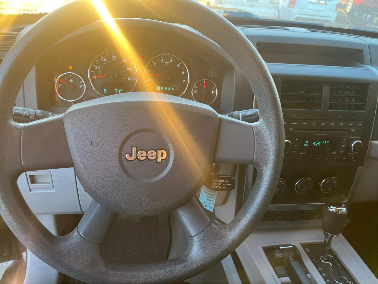 2008 Jeep Liberty Sport photo 31