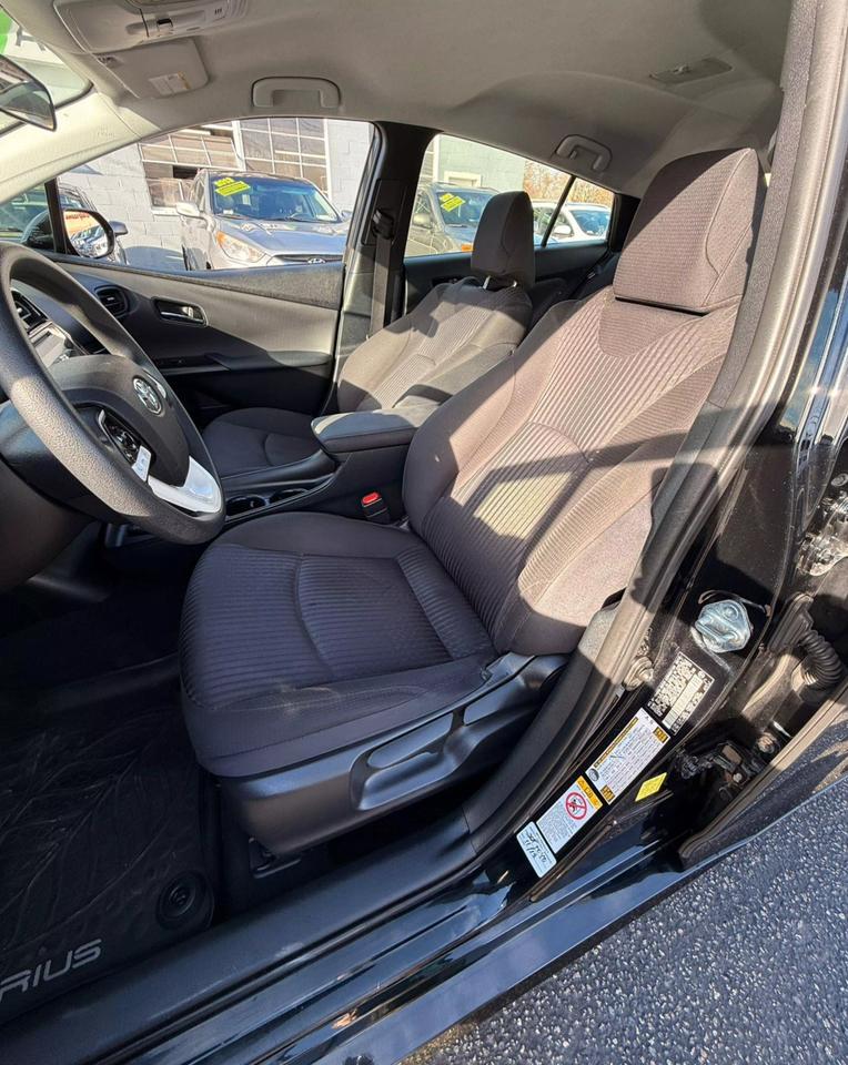 2018 Toyota Prius Two photo 45