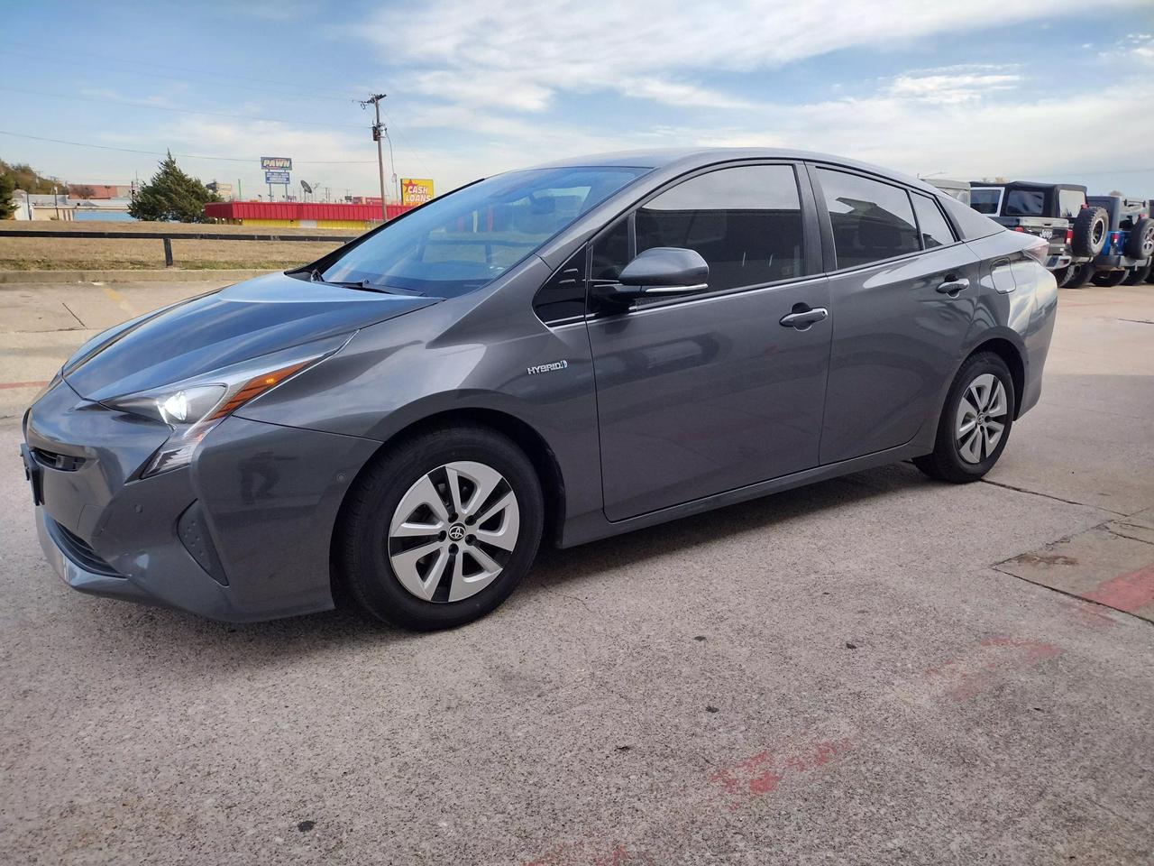 2018 Toyota Prius Two photo 5