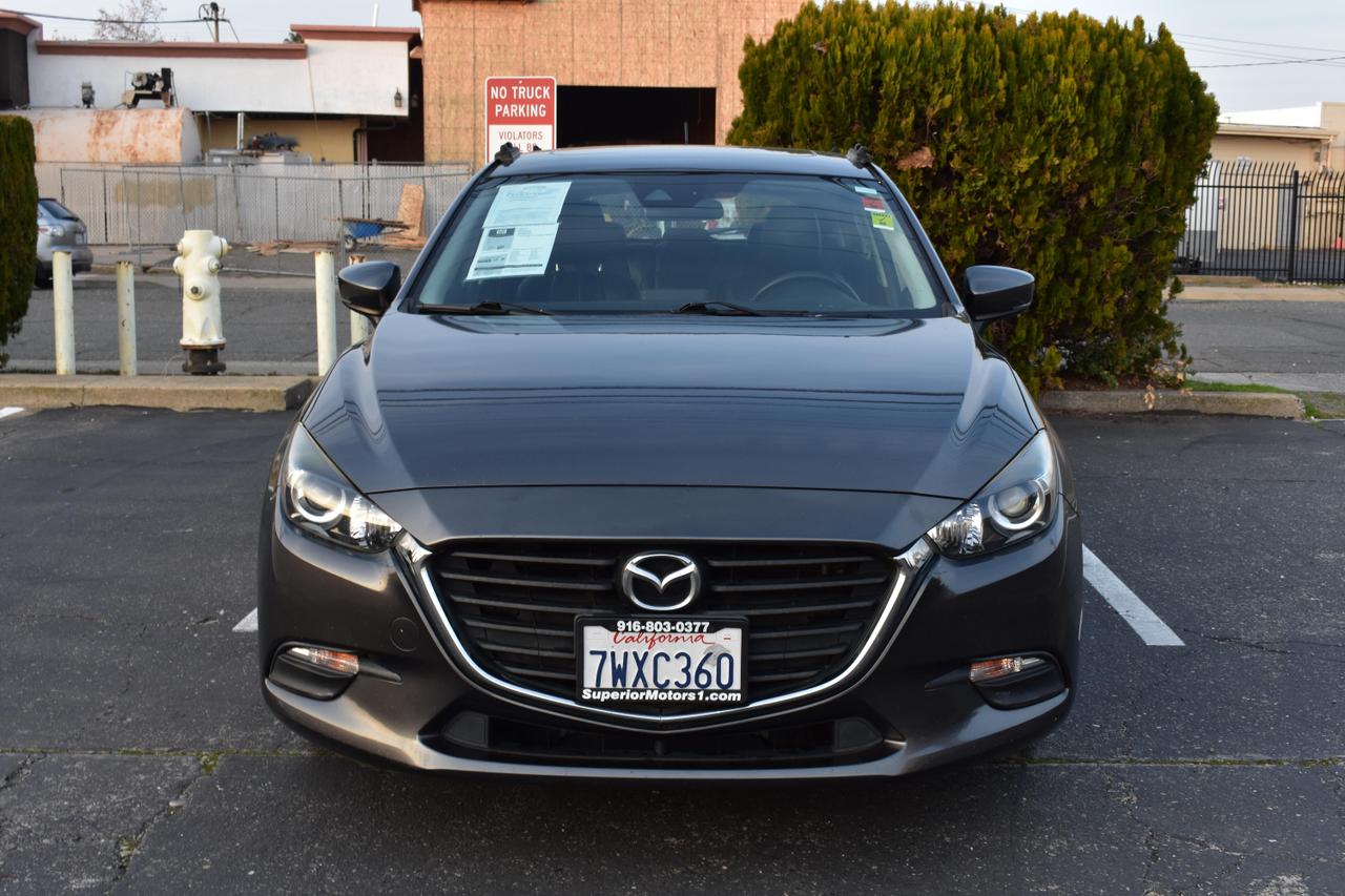 2017 Mazda Mazda3 Touring photo 3