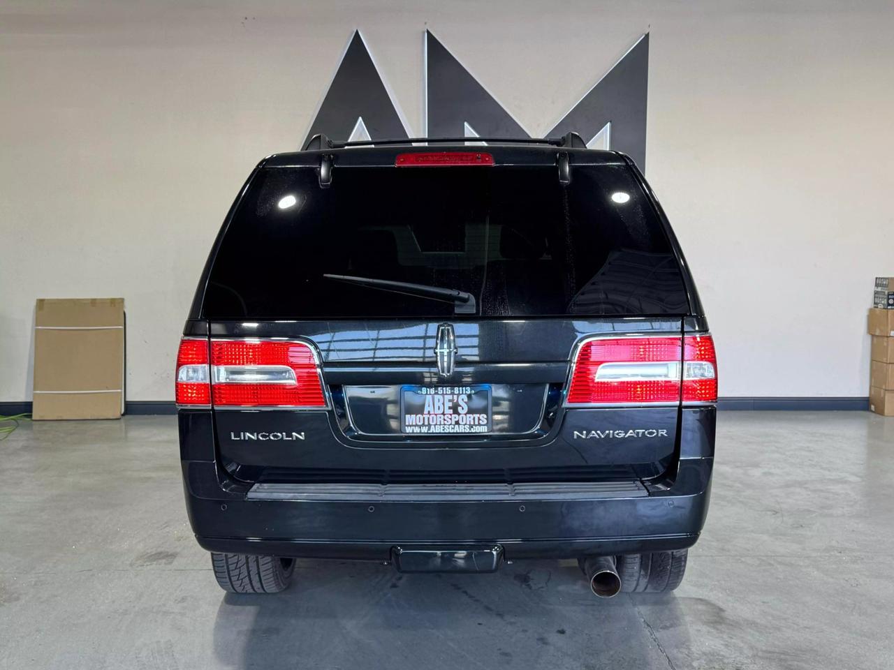 2012 Lincoln Navigator Base photo 6