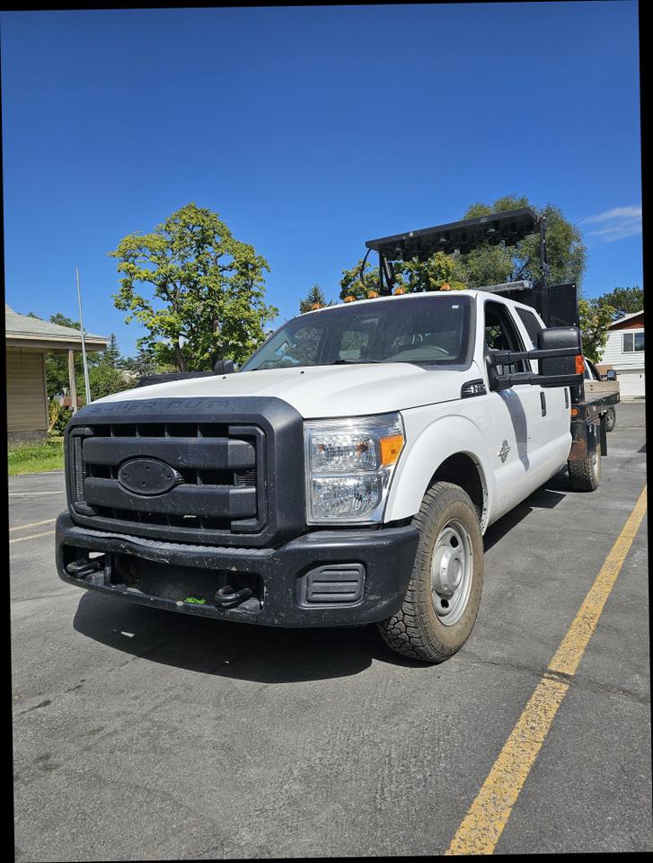 2012 Ford F-350 Super Duty Chassis Cab null photo 1