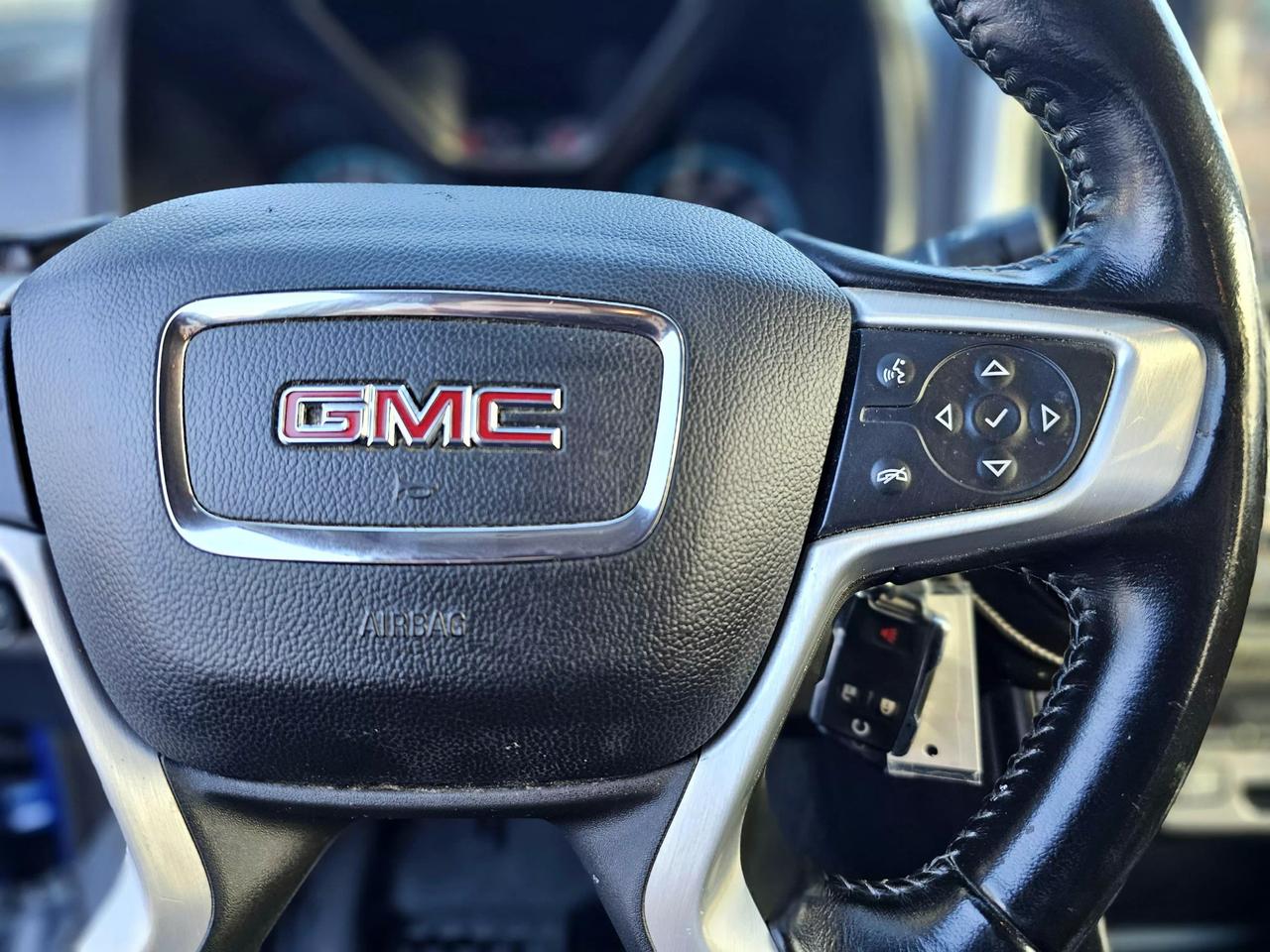 2018 GMC Canyon SLT photo 18