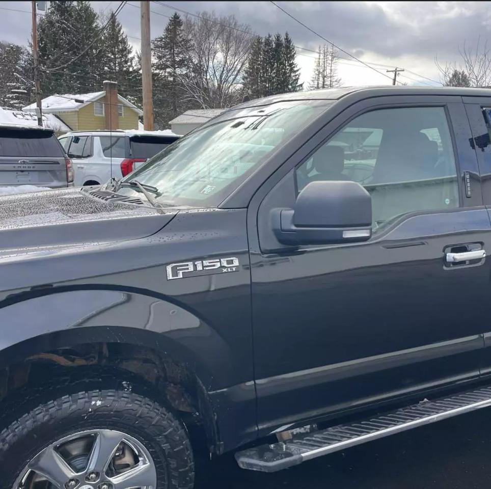 2019 Ford F-150 XLT photo 3