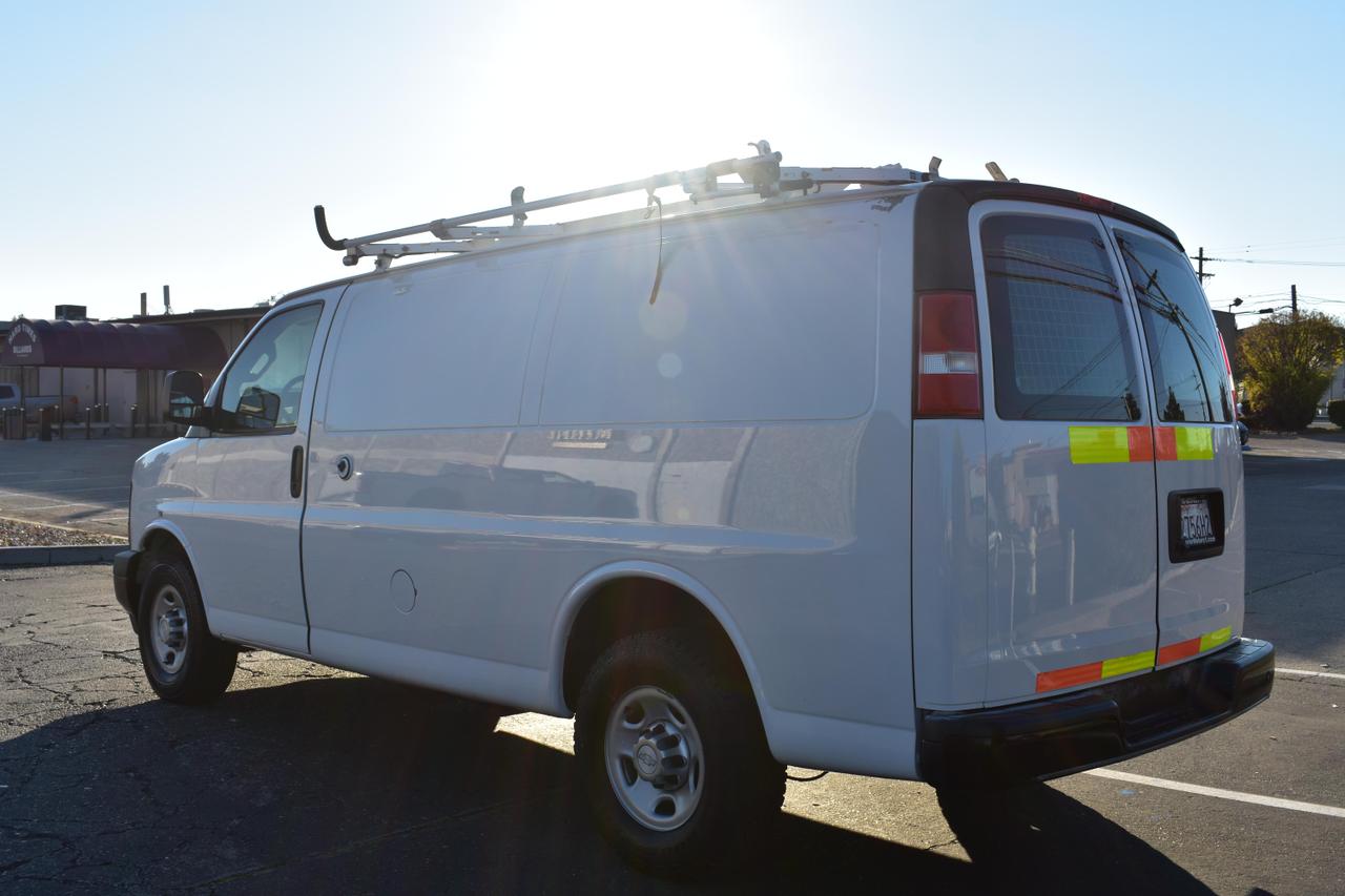 2017 Chevrolet Express Cargo Work Van photo 9