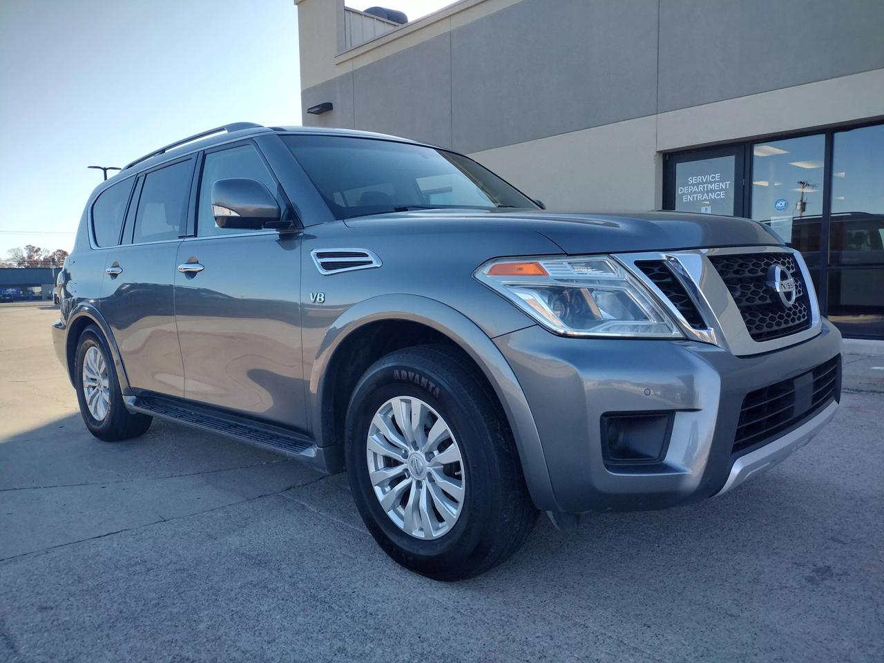 2017 Nissan Armada SV photo 19