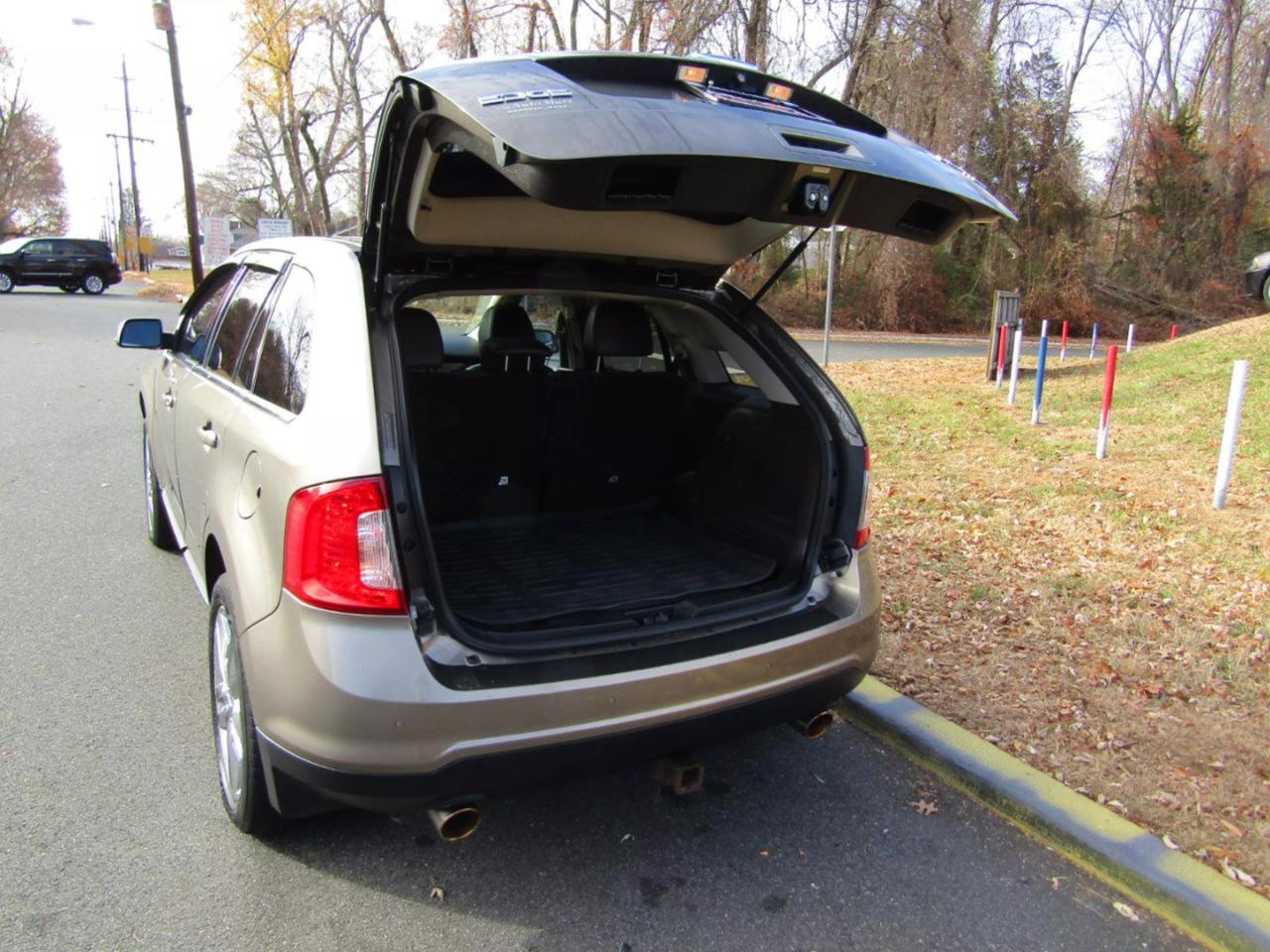 2014 Ford Edge Limited photo 16