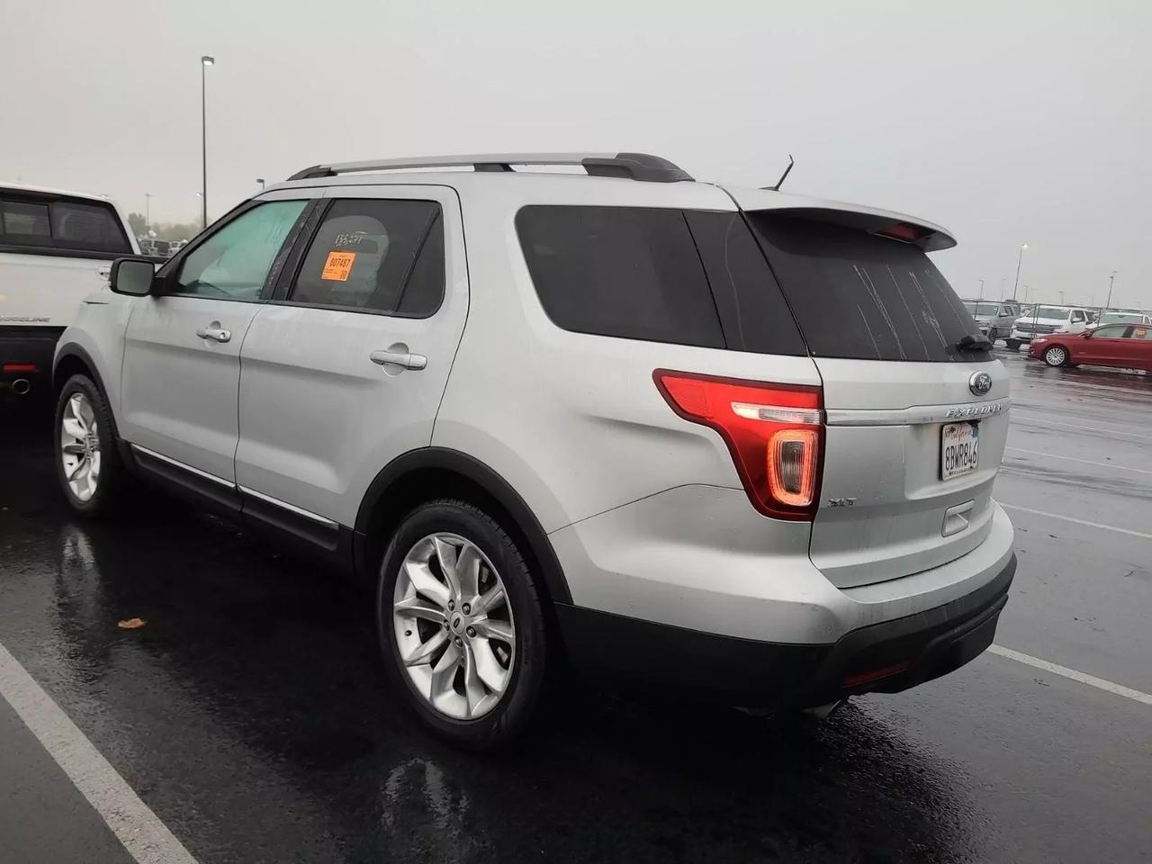 2014 Ford Explorer XLT photo 5