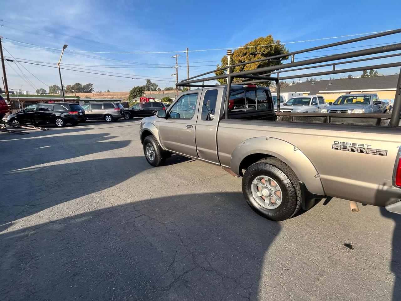 2004 Nissan Frontier XE photo 15