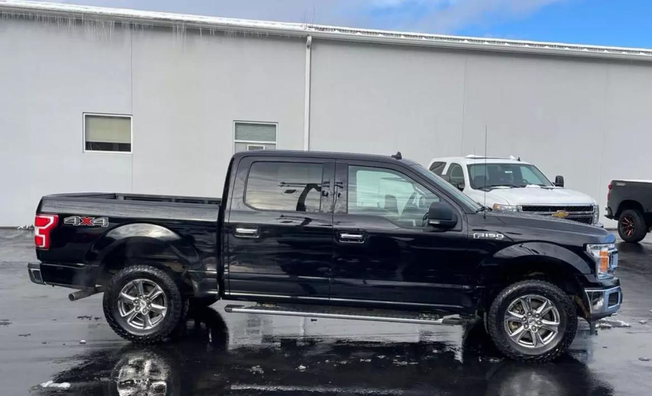 2019 Ford F-150 XLT photo 19