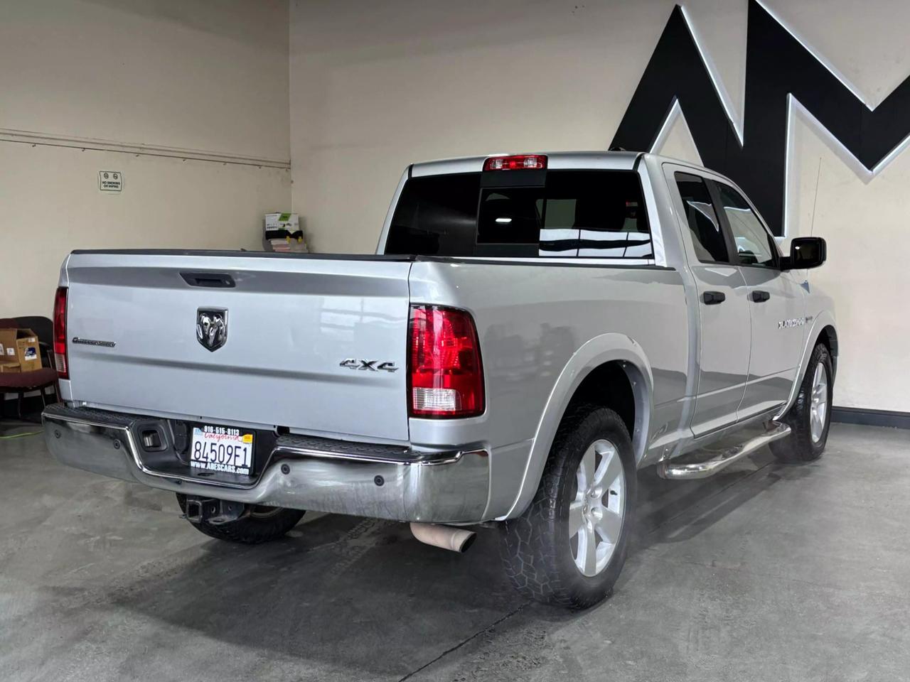 2012 RAM Ram 1500 Pickup SLT photo 5