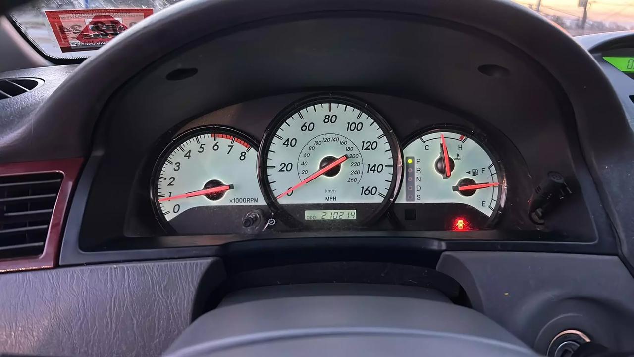 2005 Toyota Camry Solara SE photo 93