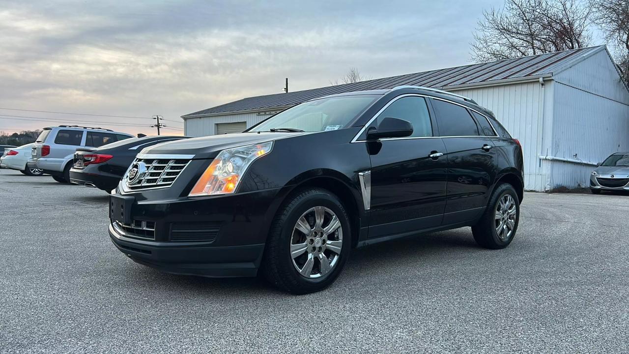 Cadillac SRX's photo