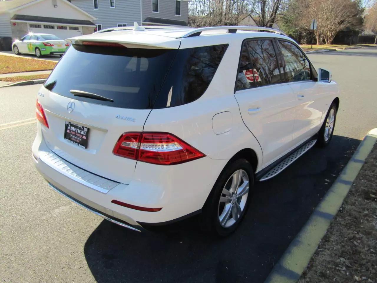 2012 Mercedes-Benz M-Class ML350 photo 17