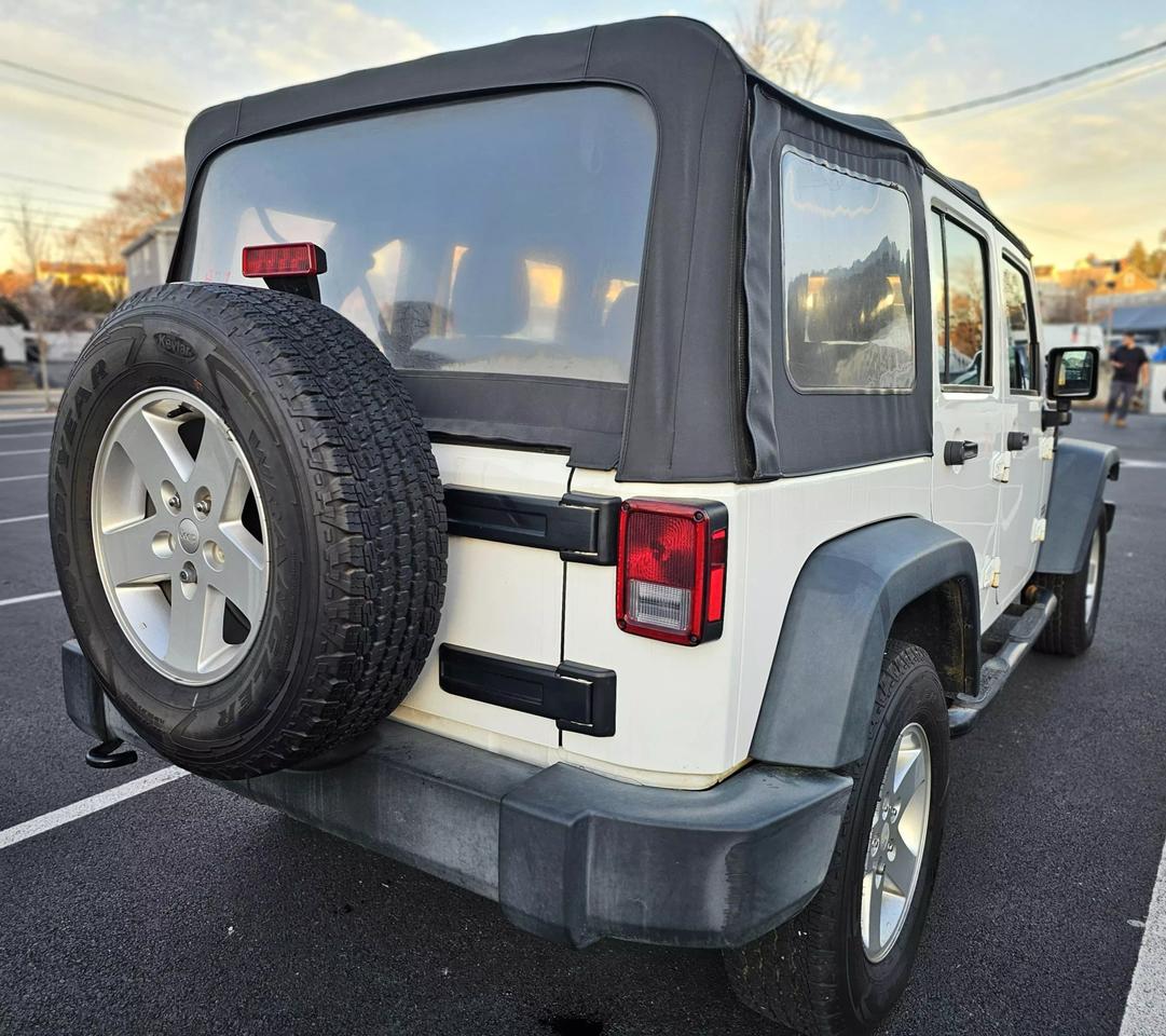 2016 Jeep Wrangler Unlimited Sport photo 4