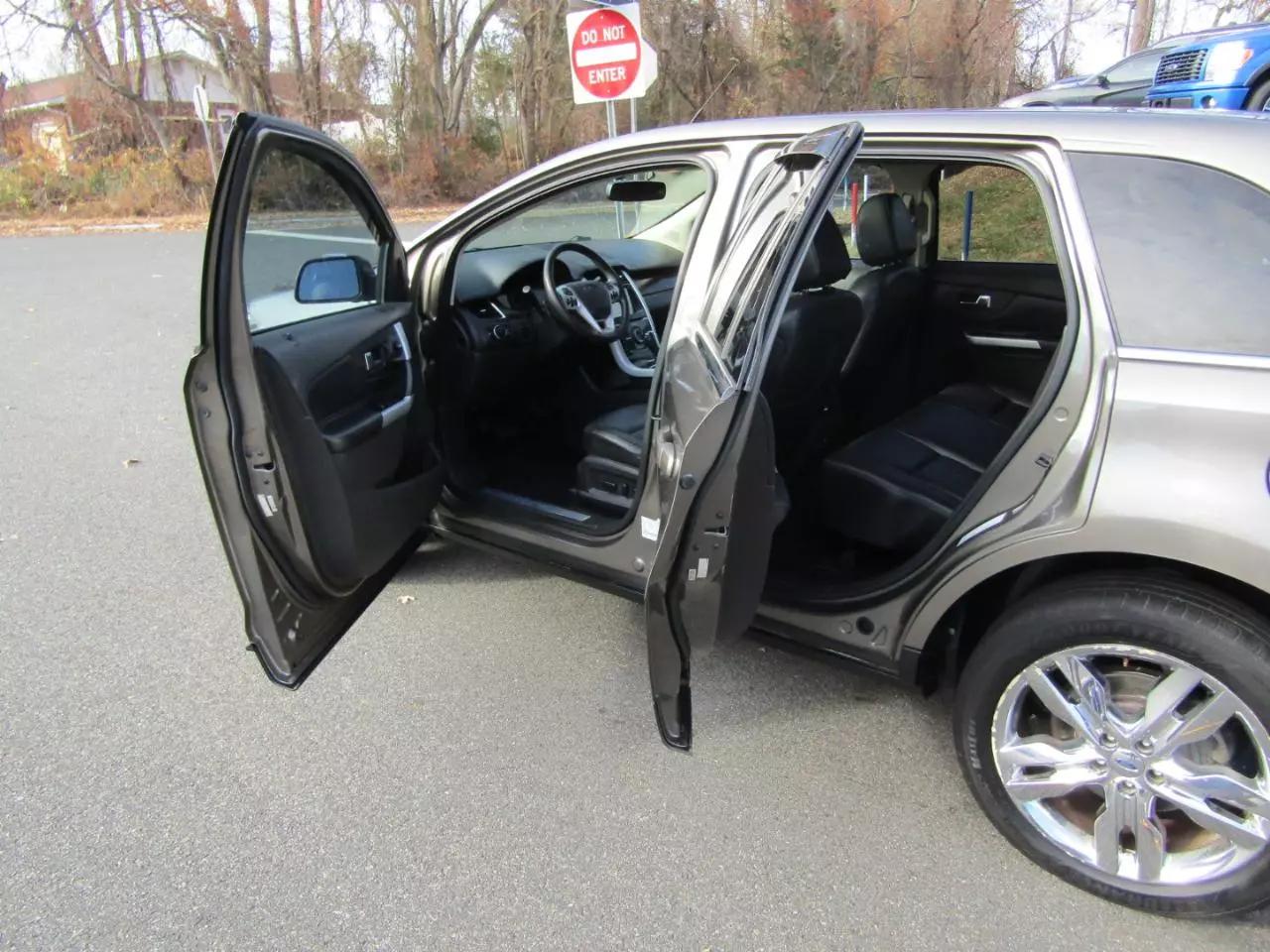 2014 Ford Edge Limited photo 7