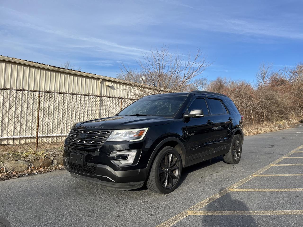 2017 Ford Explorer XLT photo 59