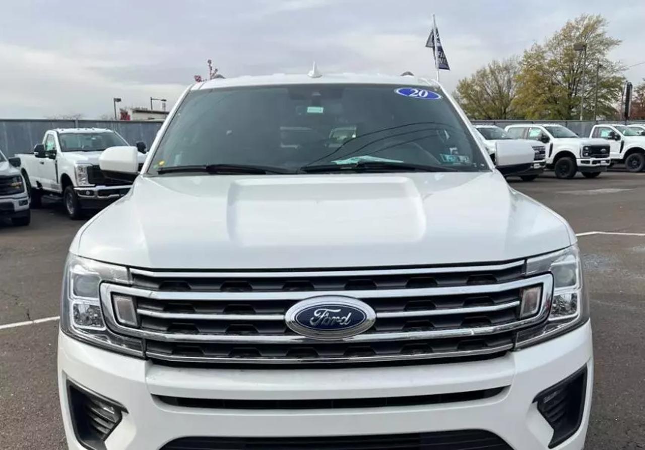 2020 Ford Expedition XLT photo 3