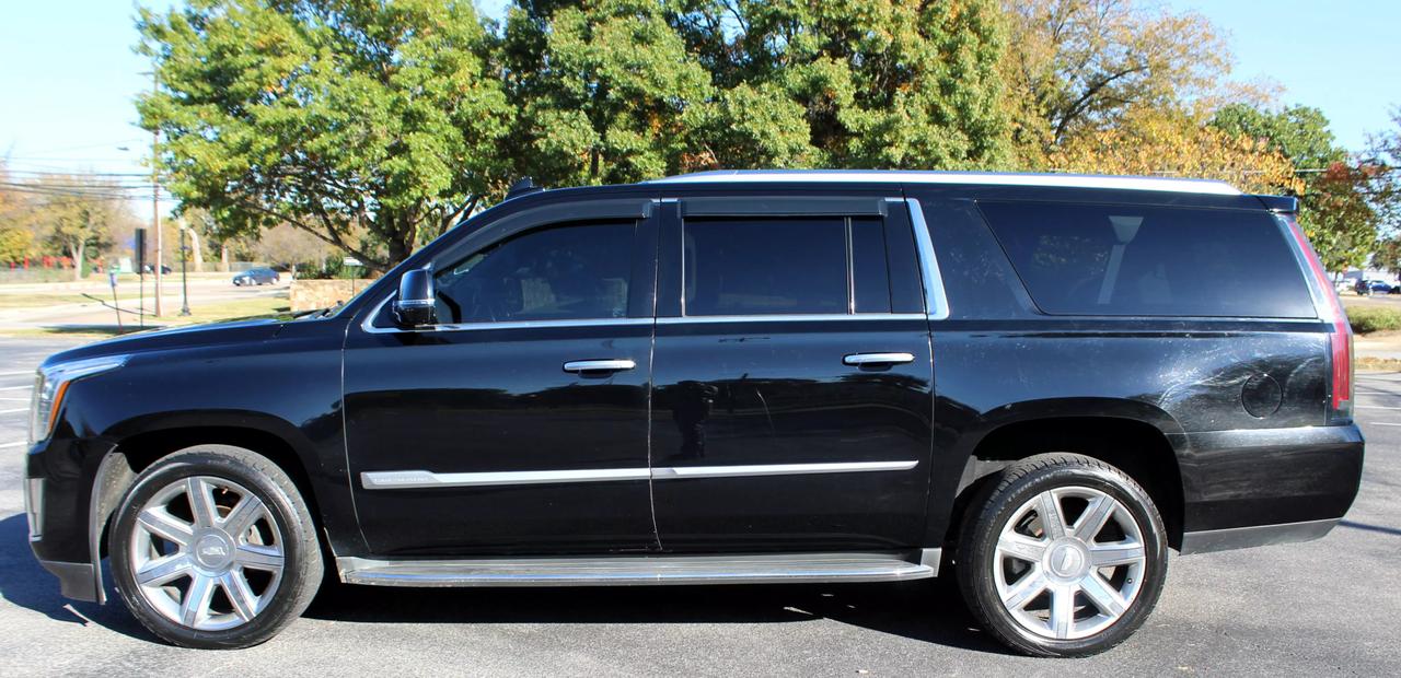 2016 Cadillac Escalade ESV Luxury photo 15