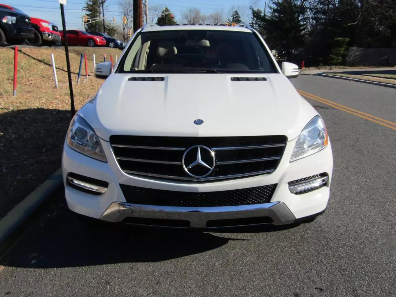 2012 Mercedes-Benz M-Class ML350 photo 20