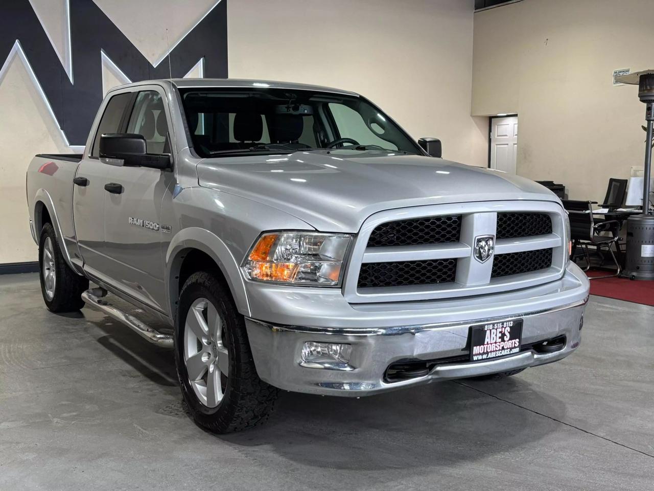 2012 RAM Ram 1500 Pickup SLT photo 3