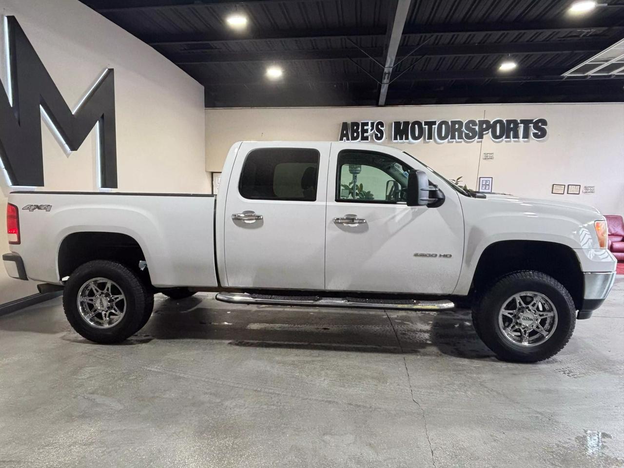 2012 GMC Sierra 2500HD SLE photo 4