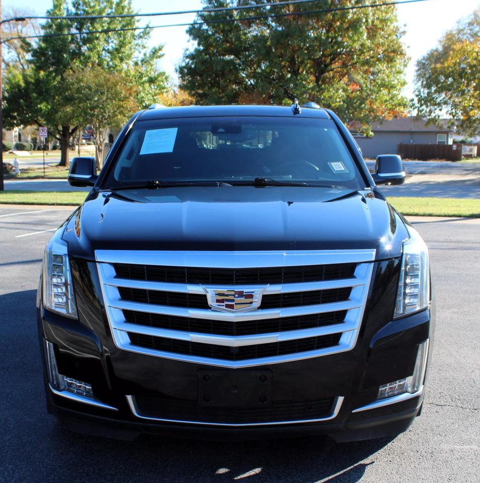 2016 Cadillac Escalade ESV Luxury photo 3