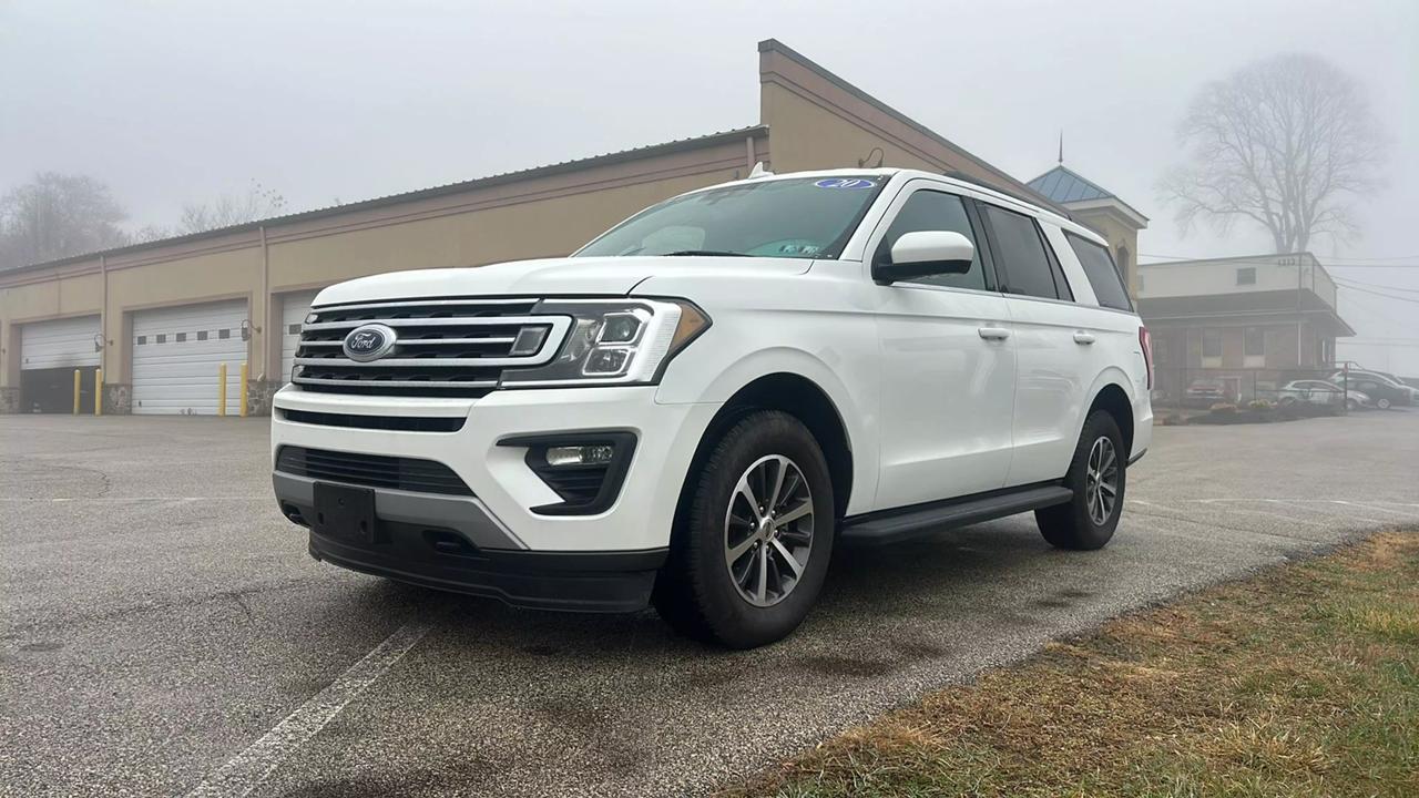 2020 Ford Expedition XLT photo 1