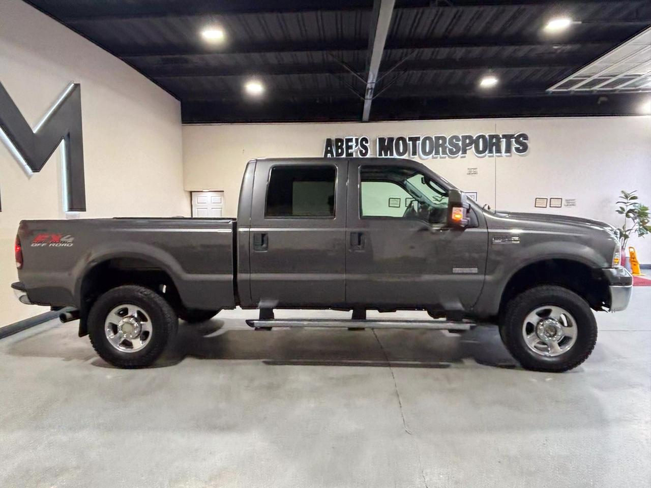 2006 Ford F-350 Super Duty Lariat photo 4