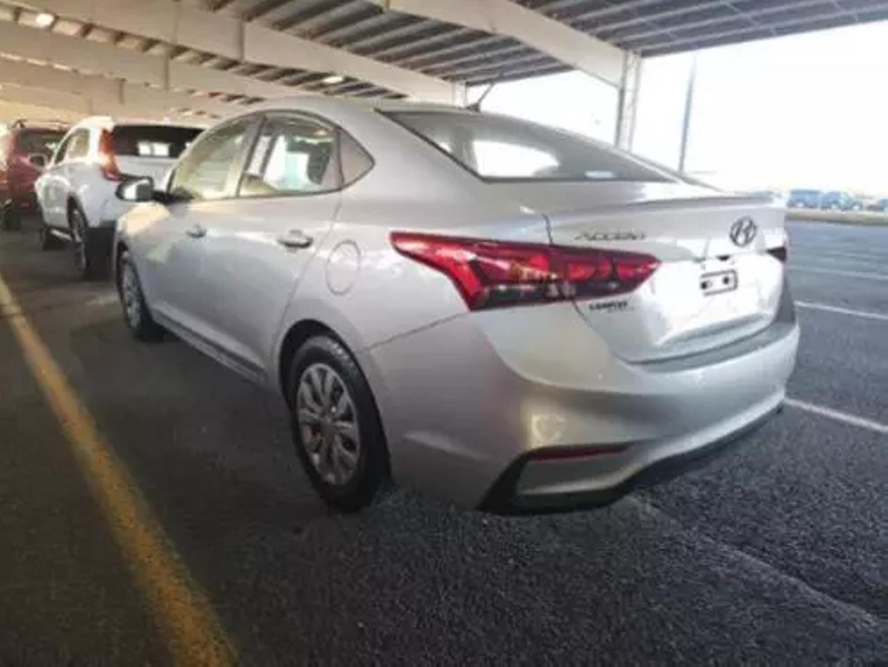 2019 Hyundai Accent SE photo 9