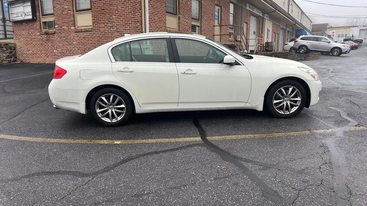 2008 INFINITI G 35 photo 11